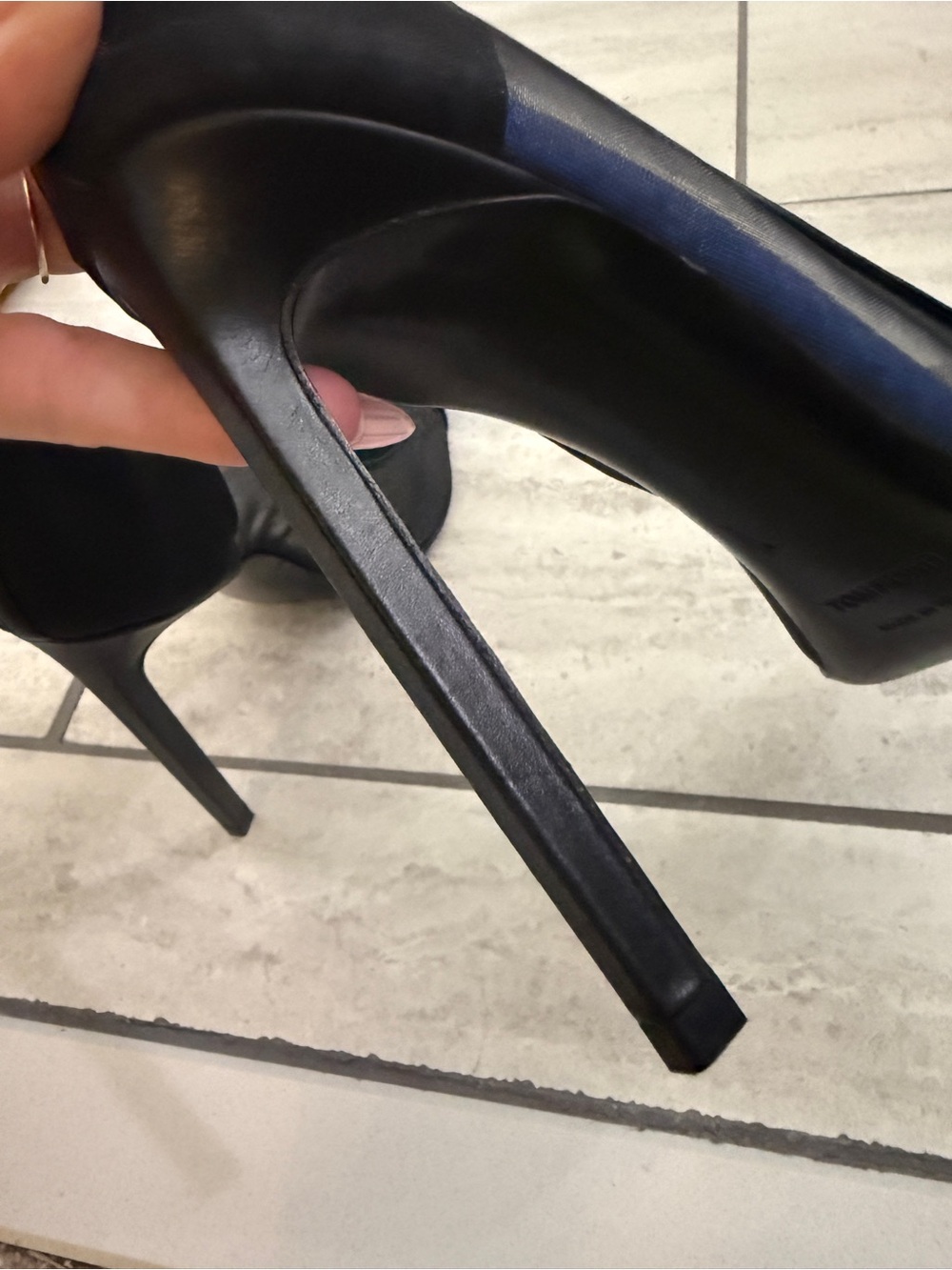 Tom Ford Black Pointed Toe Pumps with Metallic Blue Cap Toe - Picture 10 of 11
